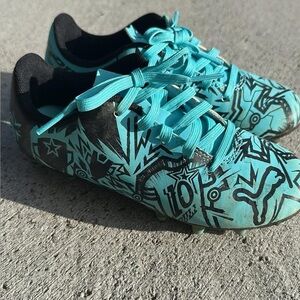 Kids Graphic Teal and Black Soccer Cleats Size 13